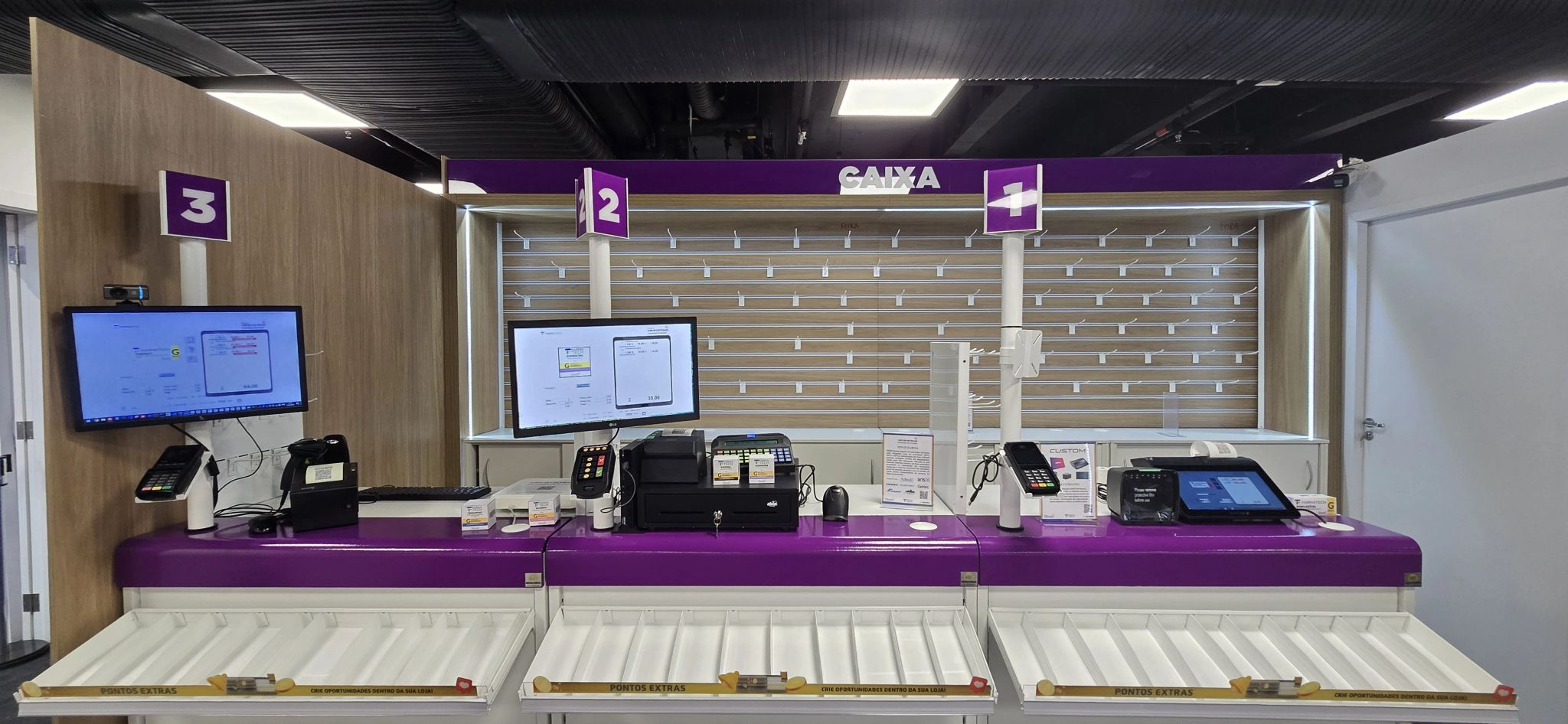 Curadoria de Prof. Dra Regiane Relva do Stand Farmatech da Abrafarma 